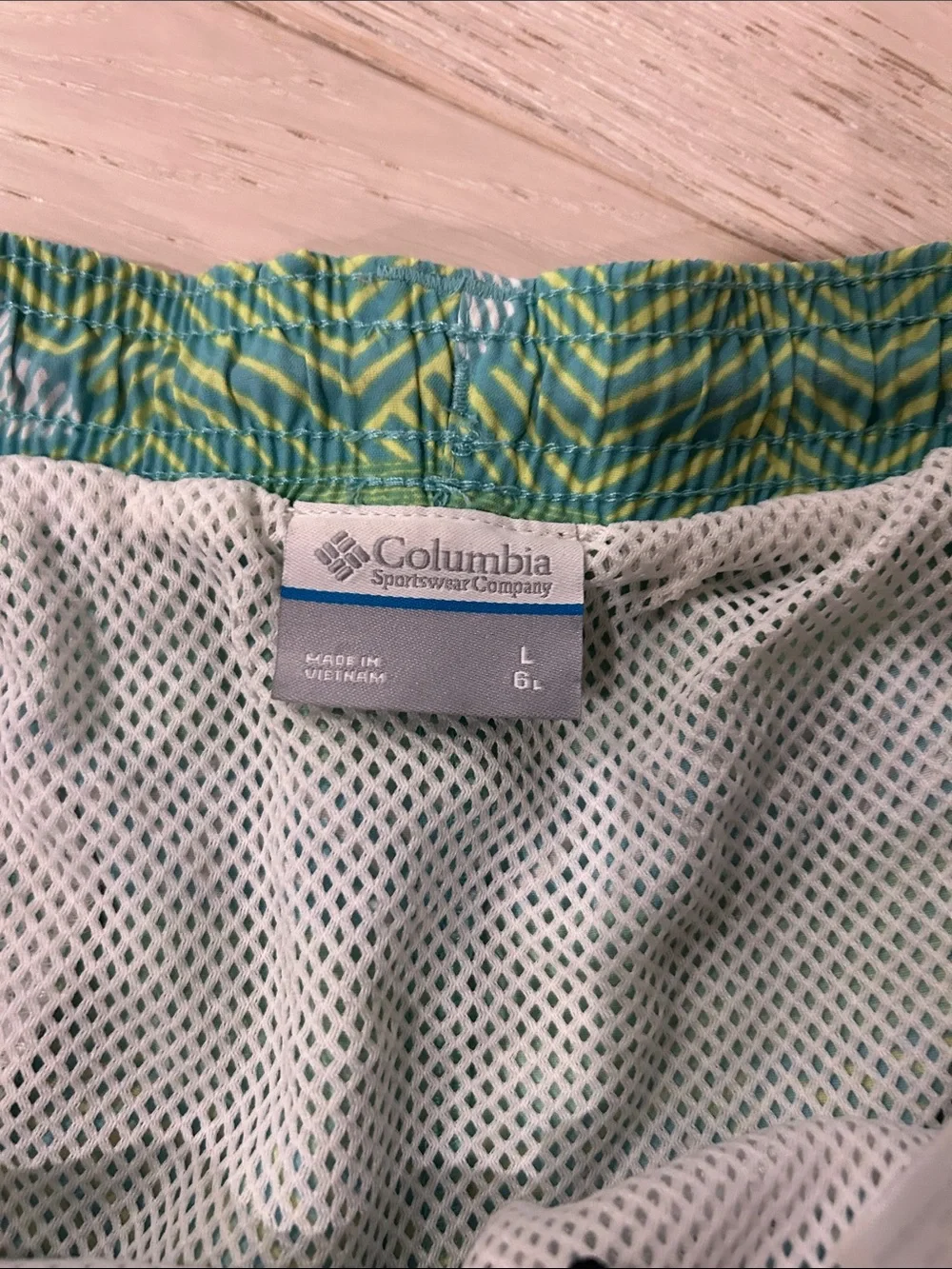 Columbia Sportswear Company bright green